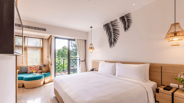 Superior Pool View Room